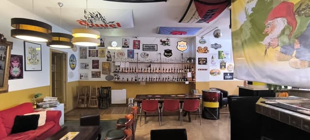 Image d'un mur du bar