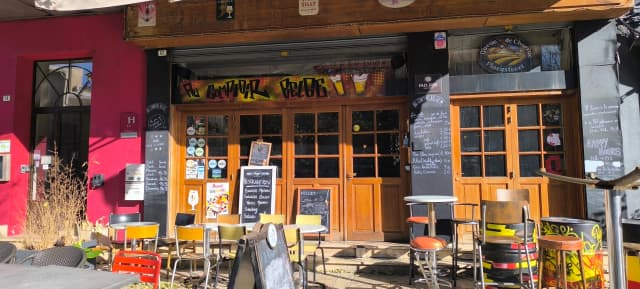 Image de la devanture du bar